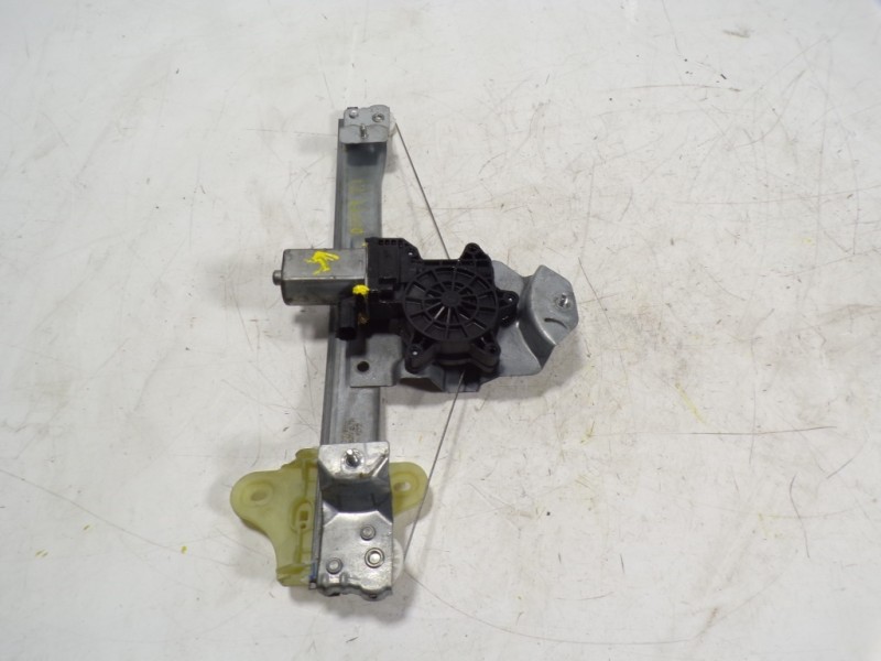 Recambio de elevalunas trasero izquierdo para renault clio iv societé referencia OEM IAM 827010501R 128001472B 