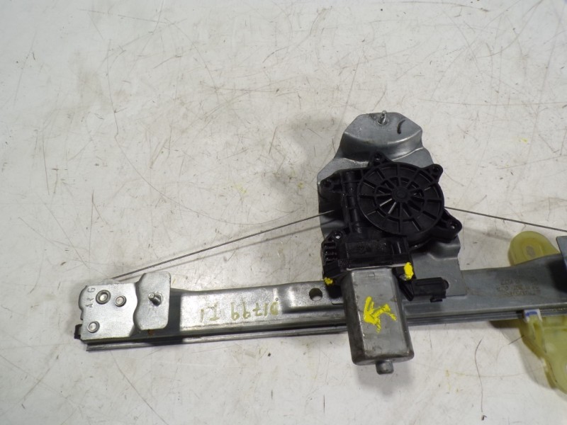 Recambio de elevalunas trasero izquierdo para renault clio iv societé referencia OEM IAM 827010501R 128001472B 