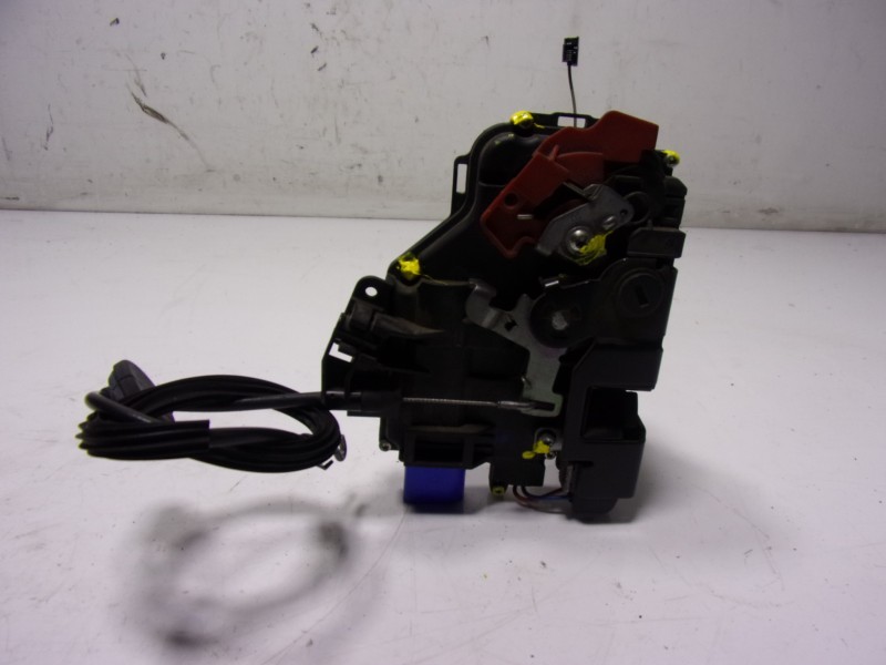 Recambio de cerradura puerta trasera derecha para volkswagen golf v berlina (1k1) r32 referencia OEM IAM 7L0839016D 7L0839016D 