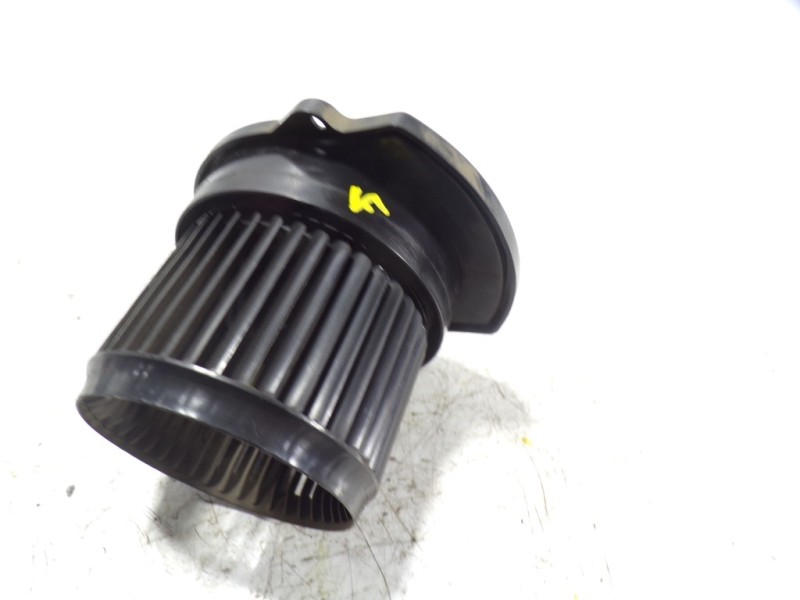 Recambio de motor calefaccion para toyota iq 1.0 cat referencia OEM IAM 8710374030 61L160891 