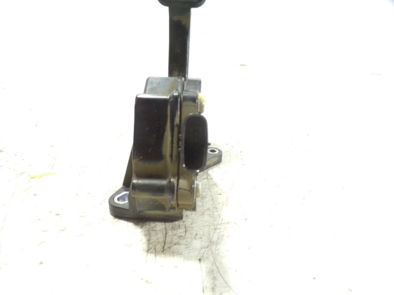 Recambio de potenciometro pedal para toyota iq 1.0 cat referencia OEM IAM 7811074010 7811074010 06L18D00065