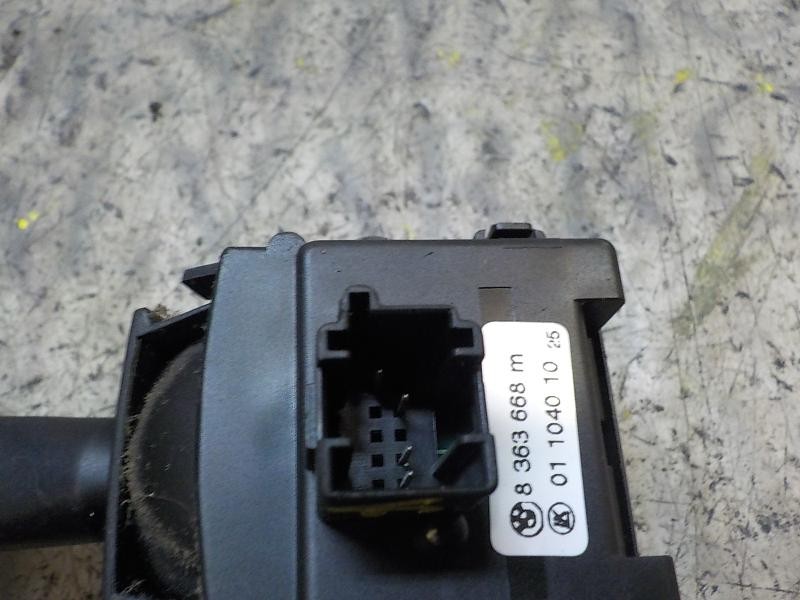 Recambio de mando intermitentes para bmw x3 (e83) 2.0 16v diesel cat referencia OEM IAM 61318363668  