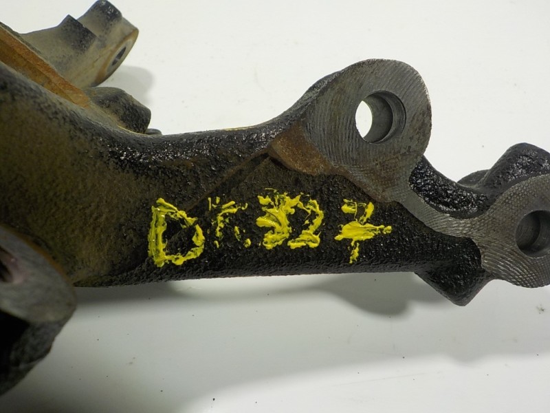 Recambio de mangueta delantera izquierda para peugeot 208 (p2) 1.2 puretech referencia OEM IAM 9826878080  