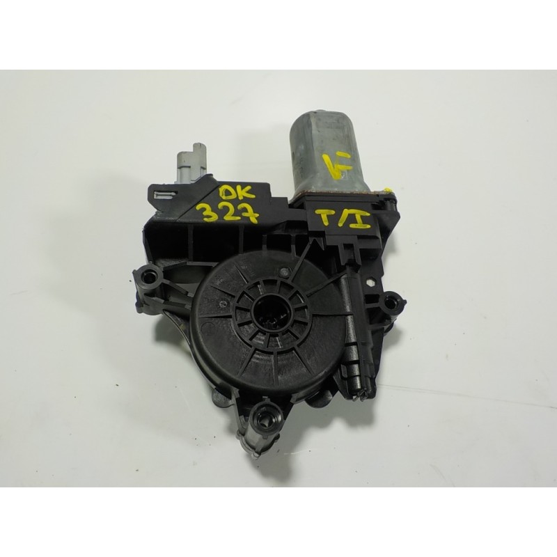 Recambio de motor elevalunas trasero izquierdo para peugeot 208 (p2) 1.2 puretech referencia OEM IAM  982904680 