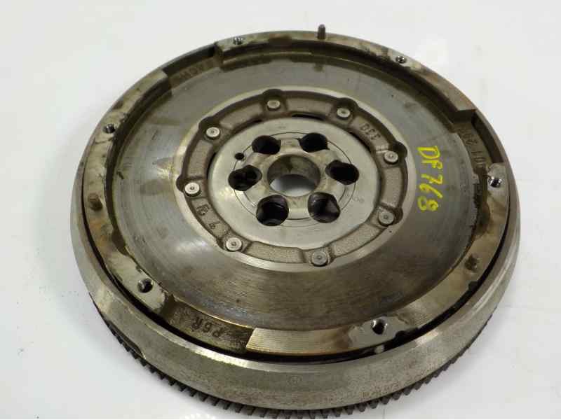 Recambio de volante motor para peugeot 308 1.2 12v e-thp referencia OEM IAM   