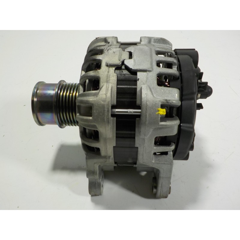 Recambio de alternador para audi a1 sportback (gba) 1.0 tfsi referencia OEM IAM 04E903015A 04E903015A 