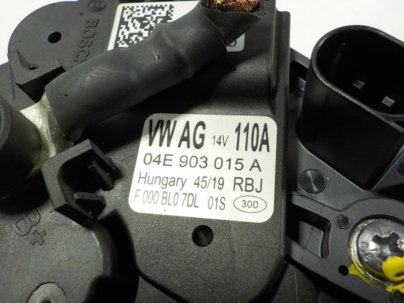 Recambio de alternador para audi a1 sportback (gba) 1.0 tfsi referencia OEM IAM 04E903015A 04E903015A 