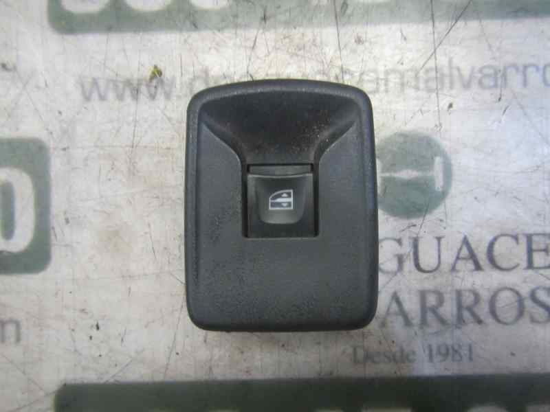 Recambio de mando elevalunas delantero derecho para dacia lodgy 1.5 dci diesel fap cat referencia OEM IAM 254217475R  