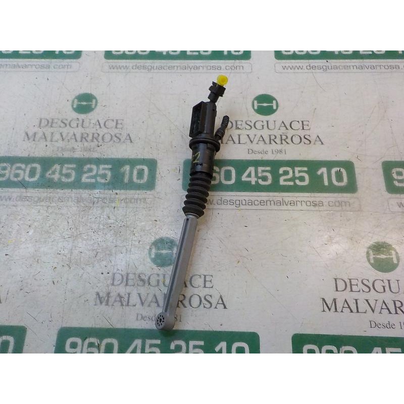 Recambio de bomba embrague para peugeot 2008 (--.2013) allure referencia OEM IAM 9812924580  