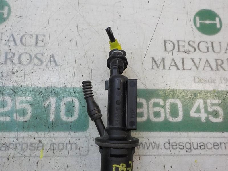 Recambio de bomba embrague para peugeot 2008 (--.2013) allure referencia OEM IAM 9812924580  