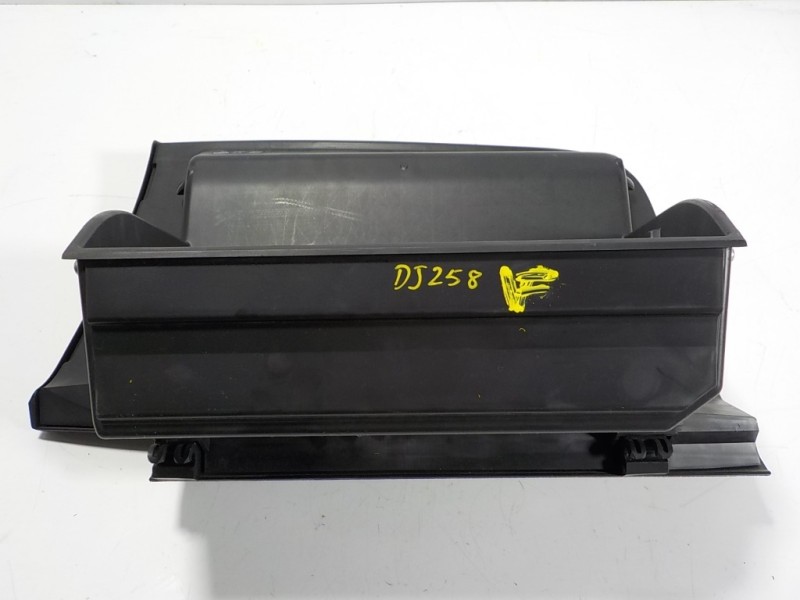 Recambio de guantera para nissan x-trail (t32) 1.6 dci turbodiesel cat referencia OEM IAM 685104CC7A 685104CC0A 