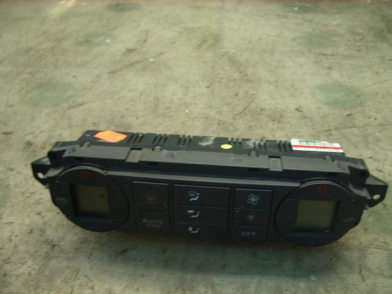 Recambio de mando climatizador para ford focus berlina (cap) ambiente (d) referencia OEM IAM 1466238 3M5T18C812AR 