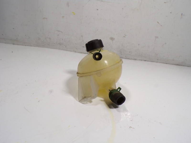 Recambio de deposito expansion para dacia sandero stepway ambiance referencia OEM IAM 217104354R  