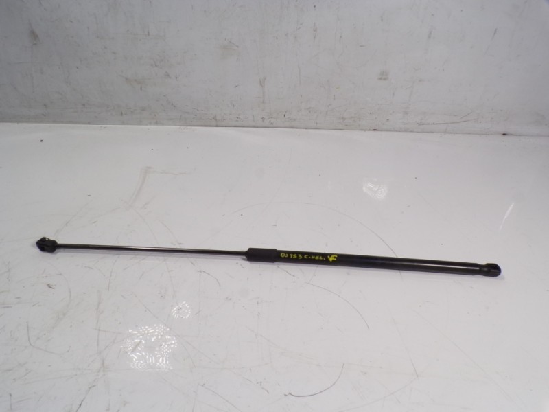 Recambio de amortiguador capot para volkswagen tiguan advance bmt referencia OEM IAM 5NA823359A  