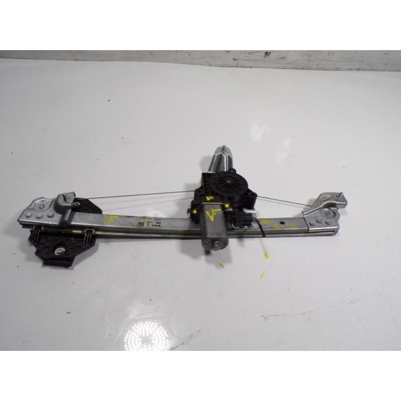 Recambio de elevalunas trasero izquierdo para dacia sandero stepway ambiance referencia OEM IAM 827211031R M113616C00 