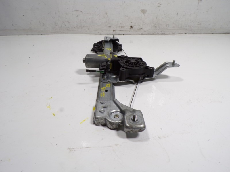 Recambio de elevalunas trasero izquierdo para dacia sandero stepway ambiance referencia OEM IAM 827211031R M113616C00 