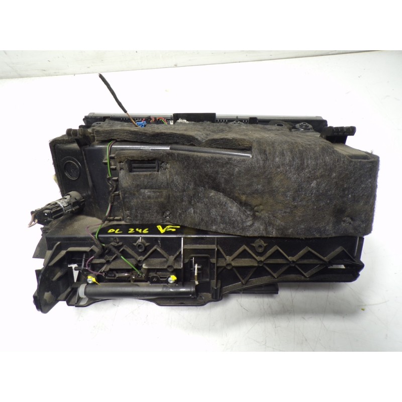 Recambio de guantera para mercedes-benz clase c (w204) berlina 2.2 cdi cat referencia OEM IAM A20468000987K44 00290639 