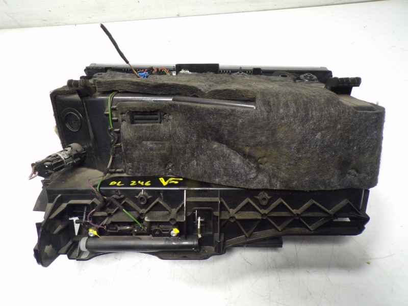 Recambio de guantera para mercedes-benz clase c (w204) berlina 2.2 cdi cat referencia OEM IAM A20468000987K44 00290639 