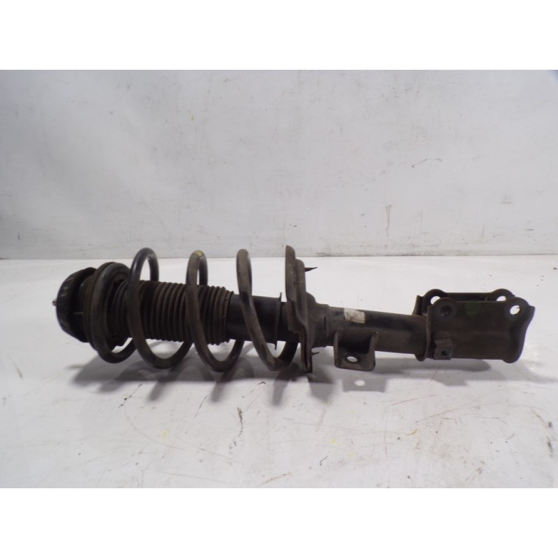 Recambio de amortiguador delantero derecho para hyundai i20 1.1 crdi cat referencia OEM IAM 54660C8100 54603C8100 
