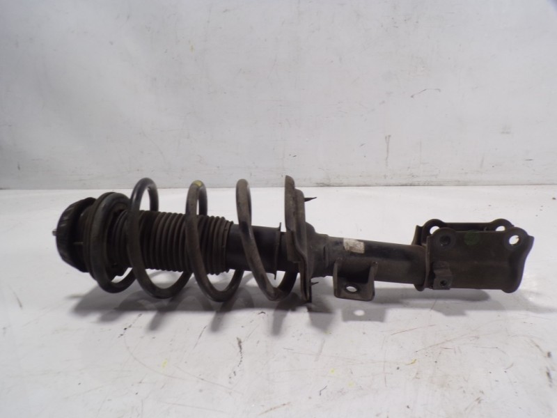 Recambio de amortiguador delantero derecho para hyundai i20 1.1 crdi cat referencia OEM IAM 54660C8100 54603C8100 