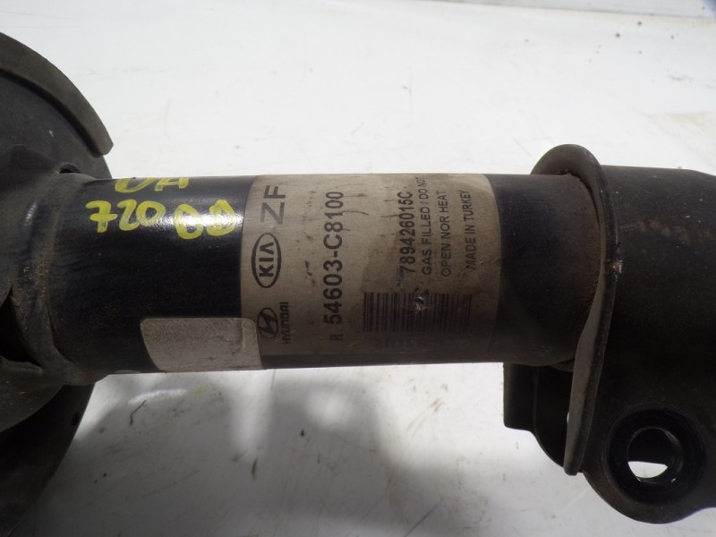 Recambio de amortiguador delantero derecho para hyundai i20 1.1 crdi cat referencia OEM IAM 54660C8100 54603C8100 