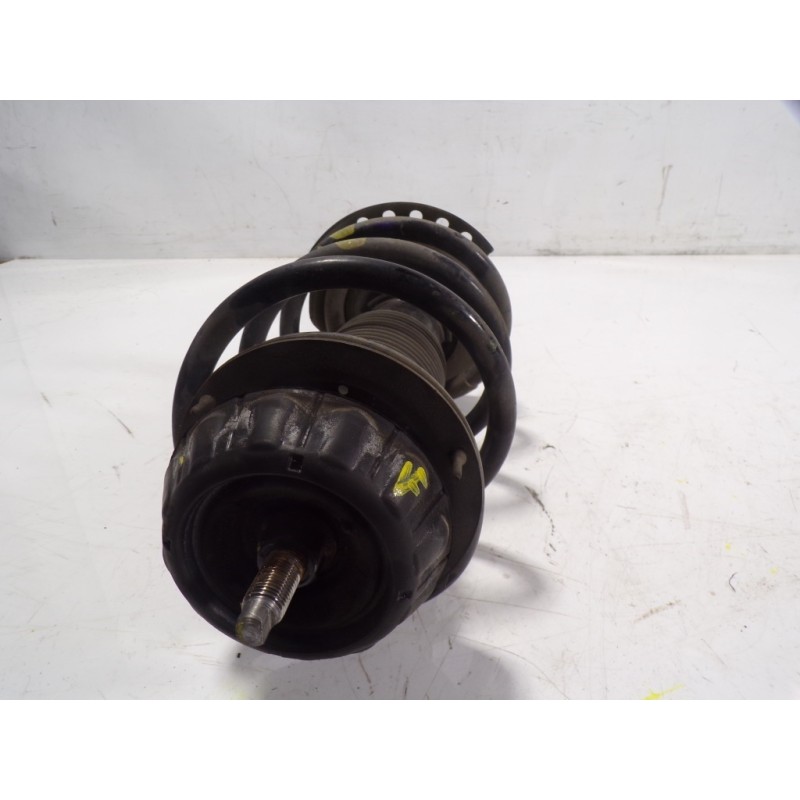Recambio de amortiguador delantero derecho para hyundai i20 1.1 crdi cat referencia OEM IAM 54660C8100 54603C8100 