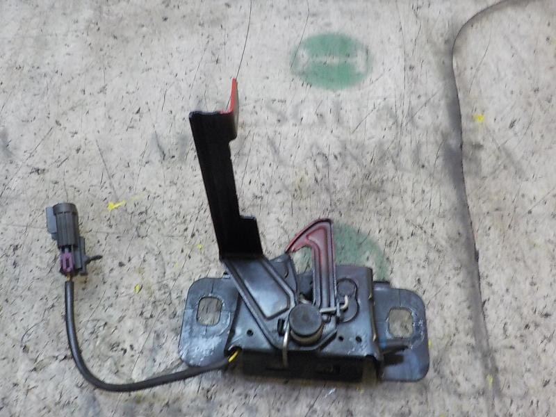 Recambio de cerradura capot para chevrolet cruze 2.0 diesel cat referencia OEM IAM   