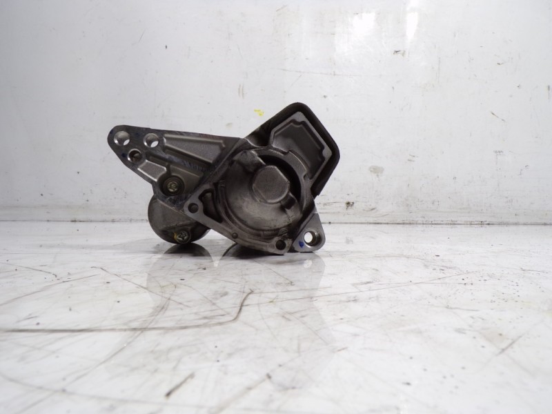 Recambio de motor arranque para dacia sandero stepway ambiance referencia OEM IAM 233000557R 233000557R 