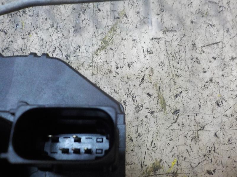 Recambio de cerradura puerta trasera derecha para chevrolet cruze 2.0 diesel cat referencia OEM IAM   