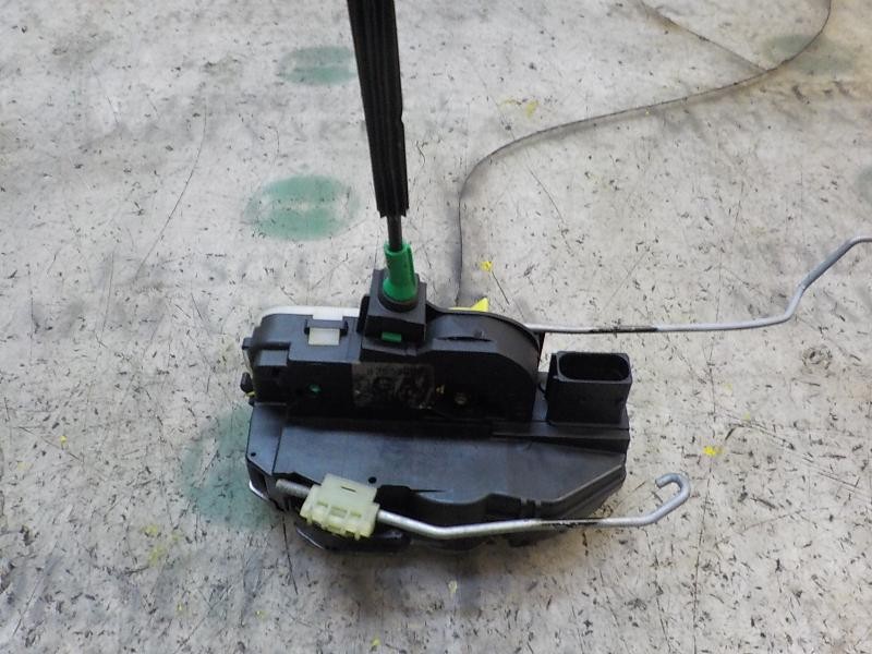 Recambio de cerradura puerta trasera izquierda para chevrolet cruze 2.0 diesel cat referencia OEM IAM   
