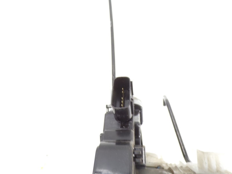 Recambio de cerradura puerta delantera izquierda para hyundai i20 1.1 crdi cat referencia OEM IAM 81310C8020 81310C8020 