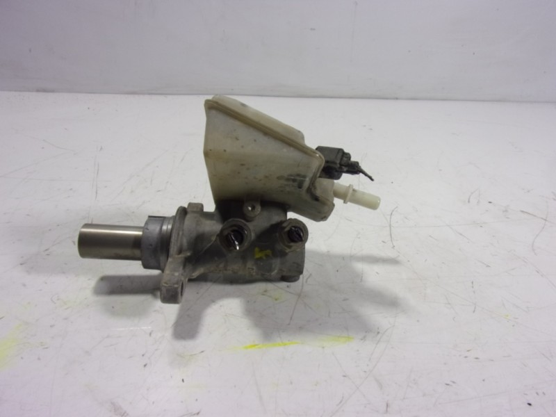 Recambio de bomba freno para ford transit connect 1.5 tdci cat referencia OEM IAM 2372573  