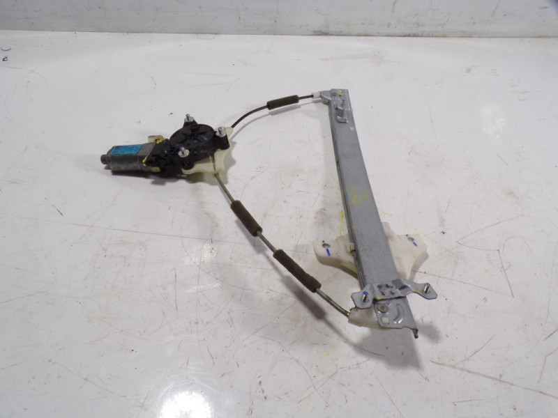 Recambio de elevalunas delantero derecho para hyundai i20 1.1 crdi cat referencia OEM IAM 82404C7010 82460C7000 