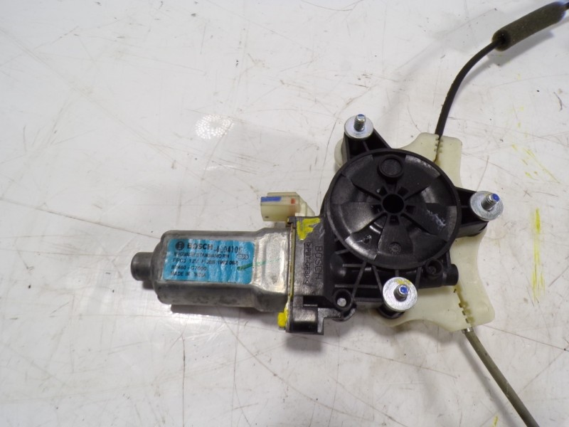 Recambio de elevalunas delantero derecho para hyundai i20 1.1 crdi cat referencia OEM IAM 82404C7010 82460C7000 