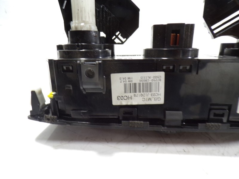 Recambio de mando calefaccion / aire acondicionado para hyundai i20 1.1 crdi cat referencia OEM IAM 97250C8030SDH 97250C8030 