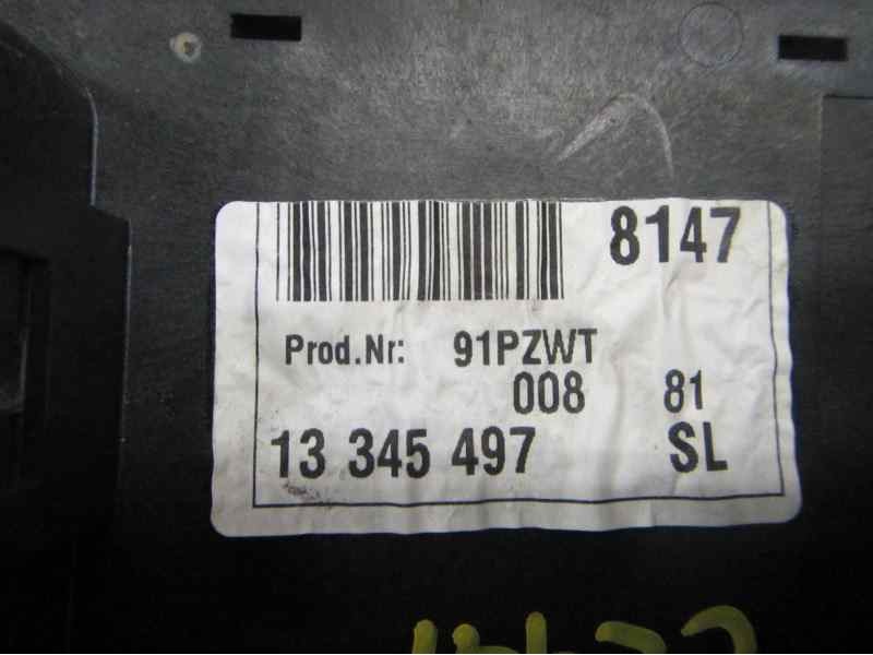 Recambio de caja reles / fusibles para opel insignia berlina edition referencia OEM IAM 22953003 13345497 