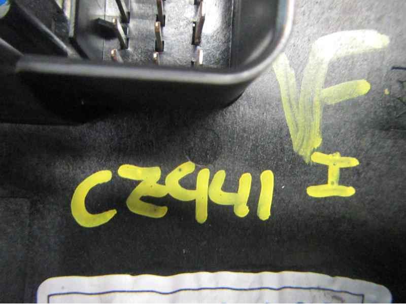 Recambio de caja reles / fusibles para opel insignia berlina edition referencia OEM IAM 22953003 13345497 