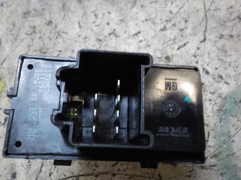 Recambio de mando elevalunas trasero izquierdo para chevrolet cruze 2.0 diesel cat referencia OEM IAM   