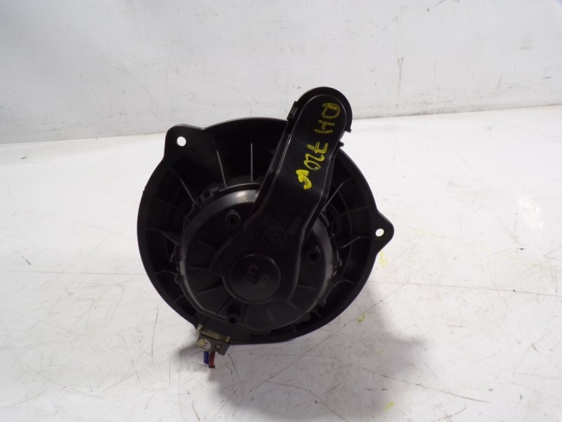 Recambio de motor calefaccion para hyundai i20 1.1 crdi cat referencia OEM IAM 97126C8000 F00S3B2542 F00S3B2542