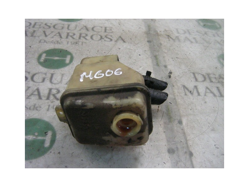 Recambio de deposito servo para hyundai coupe (j2) 1.6 fx coupe referencia OEM IAM 5715029014  