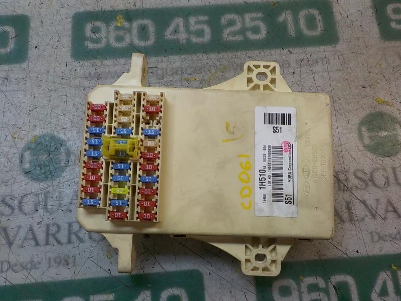Recambio de caja reles / fusibles para kia cee´d emotion referencia OEM IAM 919501H510 919501H510 