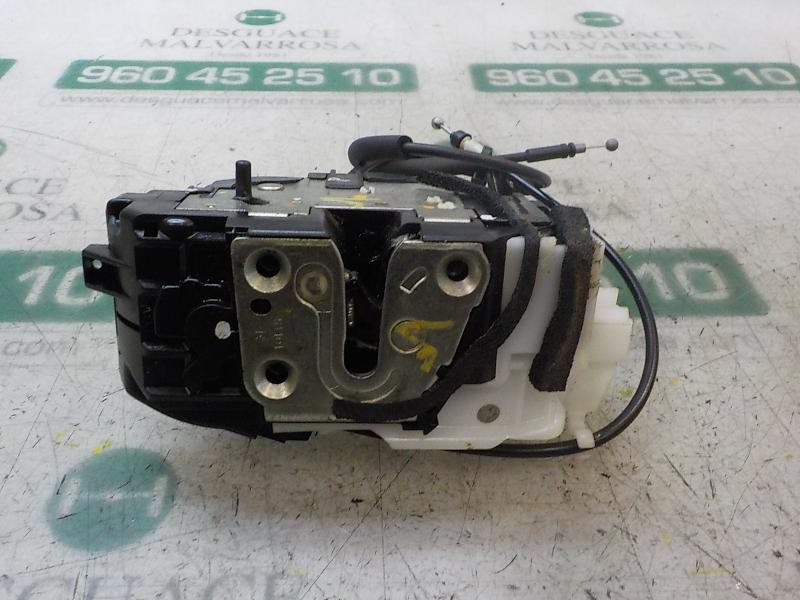 Recambio de cerradura puerta trasera derecha para kia cee´d emotion referencia OEM IAM 814201H010  