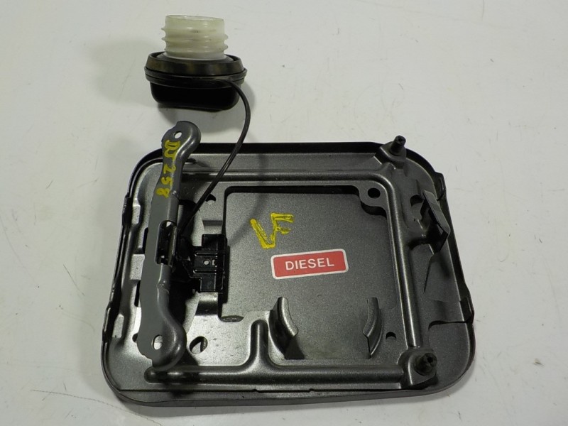 Recambio de tapa combustible para nissan x-trail (t32) 1.6 dci turbodiesel cat referencia OEM IAM 788304CC0A  