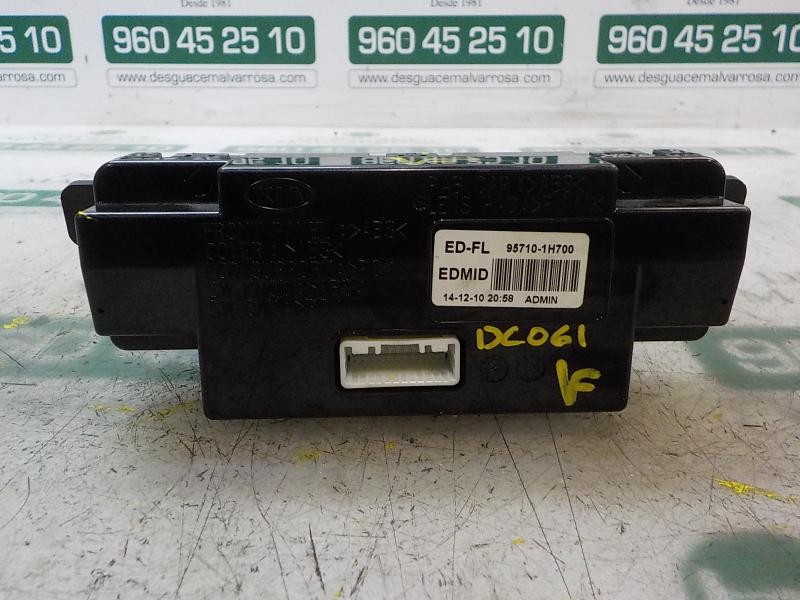 Recambio de pantalla multifuncion para kia cee´d emotion referencia OEM IAM 957101H700 957101H700 