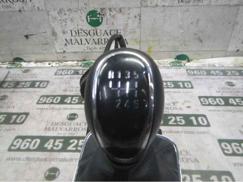 Recambio de palanca cambio para opel insignia berlina edition referencia OEM IAM 55563829  