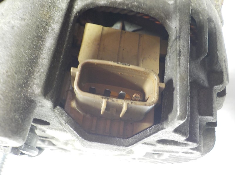 Recambio de alternador para mitsubishi outlander (gf0) kaiteki 4wd referencia OEM IAM  1800A432 