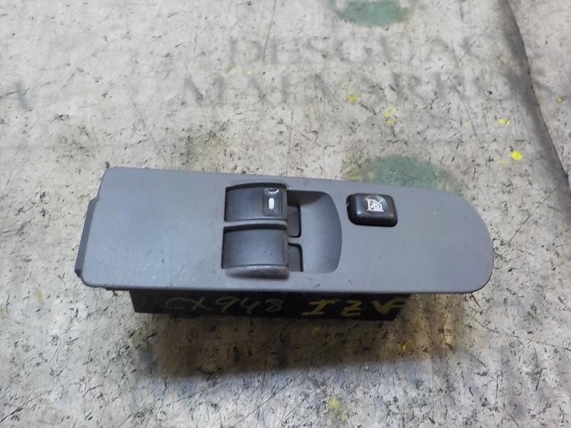 Recambio de mando elevalunas delantero izquierdo para mitsubishi colt berlina 3 (cz) referencia OEM IAM   