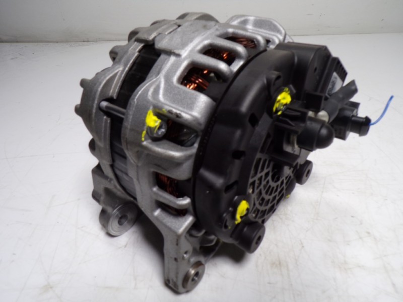 Recambio de alternador para audi a1 sportback (gba) 1.0 tfsi referencia OEM IAM 04E903015A 04E903015A 