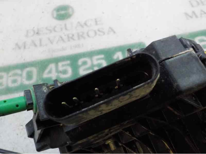 Recambio de cerradura puerta delantera derecha para ford kuga (cbs) titanium referencia OEM IAM 2066073 BM5AA21812BF 921760105