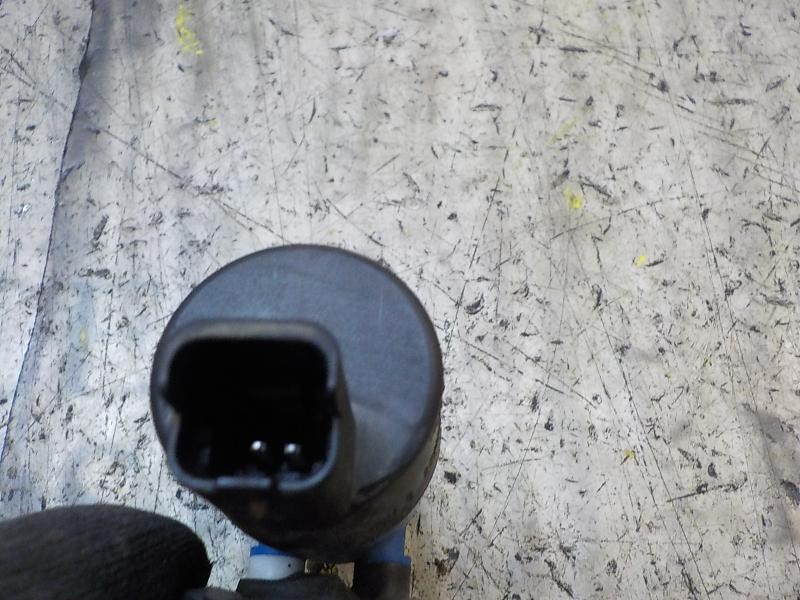 Recambio de bomba limpia para renault clio grandtour 1.2 16v referencia OEM IAM   